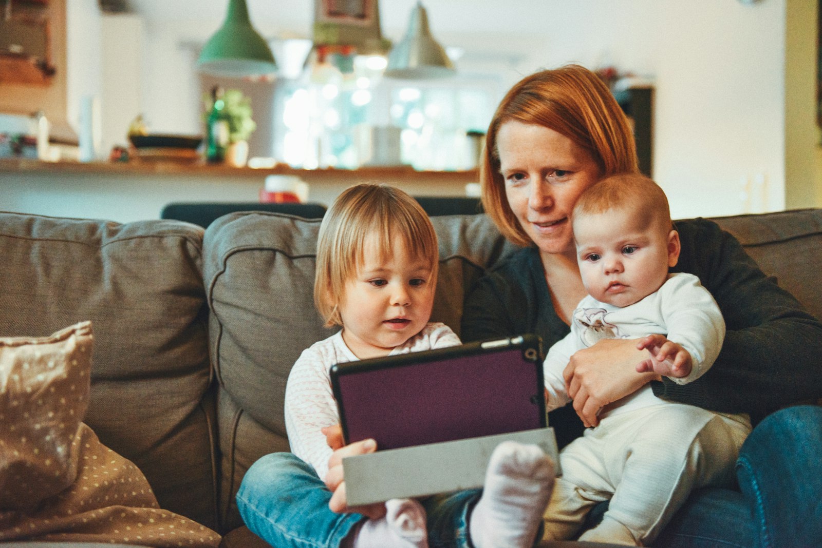 Eltern mit Kind - Kindertagespflege Service